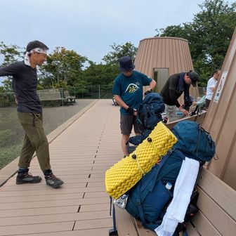 お菓子交換＆ザックトークして車道で無事下山
これであと3回だ🥹