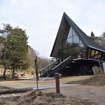 なかなか来る機会のなかったScheel Mieleへ
某口コミサイトには[交通手段：阪急六甲駅から徒歩3,473m]と書いてある…
や、まぁそうなんだけど