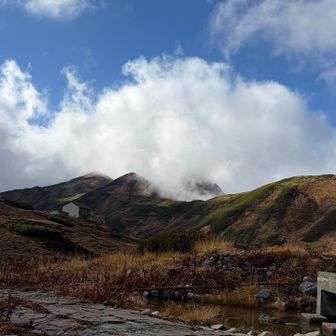 今日登るはずだった奥大日岳方面