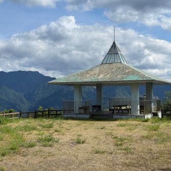 西峰展望台✨
ここが一番眺めがいい😀