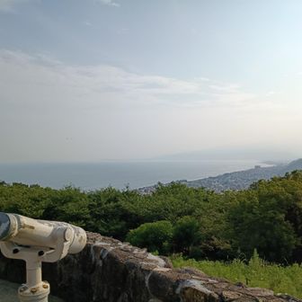 吾妻山山頂④
伊豆方面
右端にうっすら大雄山