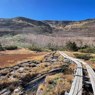 カール・ブッセが浮かんだ　山のあなたの空とほく