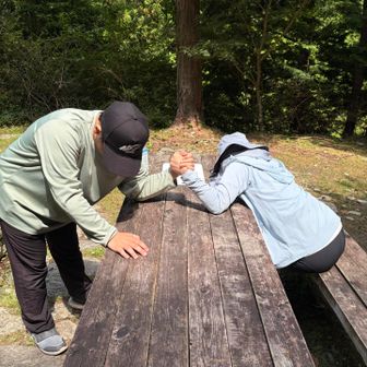 終盤には腕相撲大会が始まったり、みんな和気藹々と過ごす😊