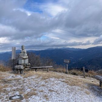 山頂の虚空蔵菩薩さま