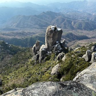 山頂から俯瞰する🧐　