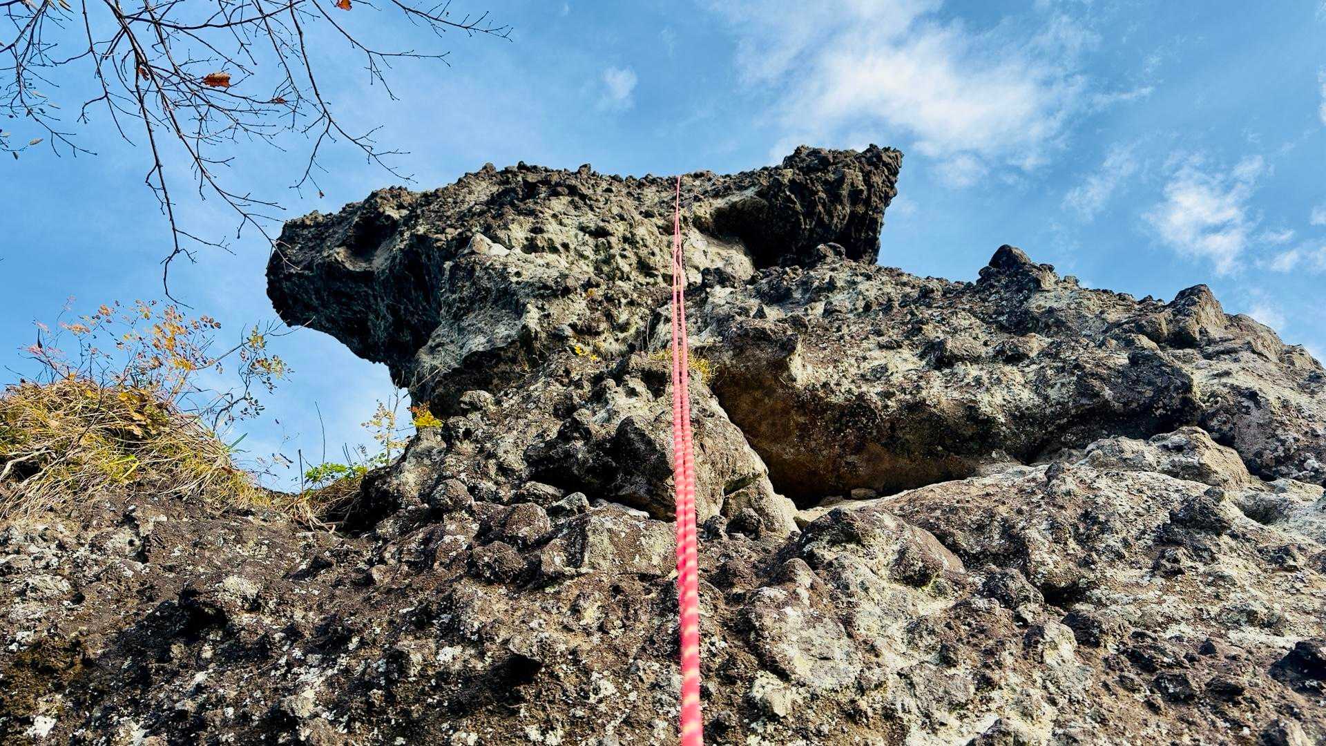 丁須の頭登山口-丁須の頭-風穴尾根の頭-三方境-谷急山-女 周回コースの写真
