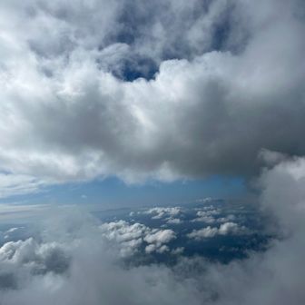 次から次に生まれる、雲？雲海？がスケールが大きく感動🥰