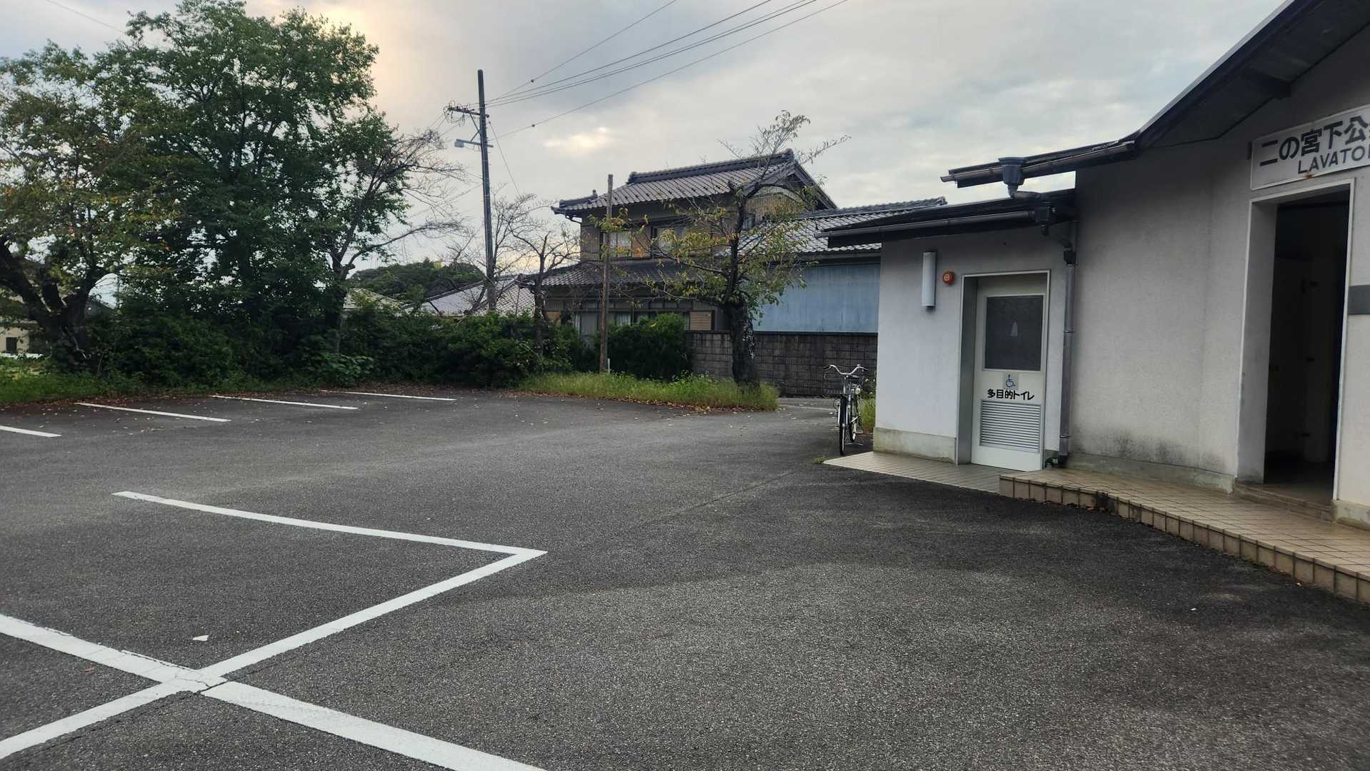 トイレの横にマイカー🚲を置いてます🤣