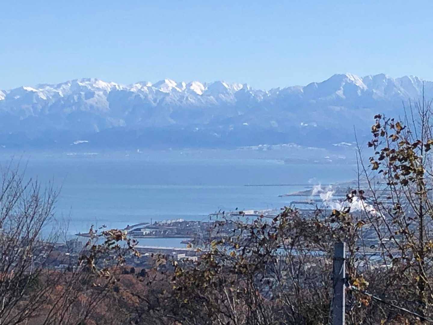 富山湾越しの山⛰️