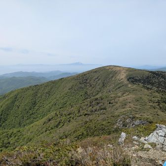 毛無森山と岩手山