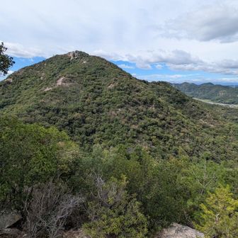 高御位山⛰️を振り返って✨
綺麗な山容してる💚