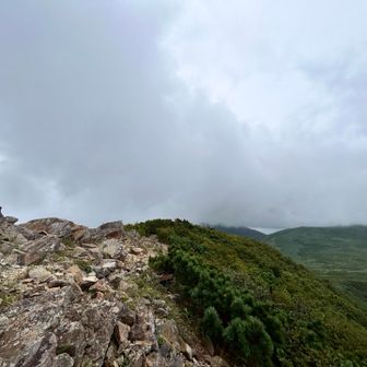 雲がきたから急いでナポリタンかき込んで下山支度