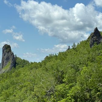 カッコいい岩