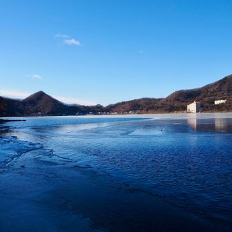 無事下山して榛名湖畔沿いを歩きます♪