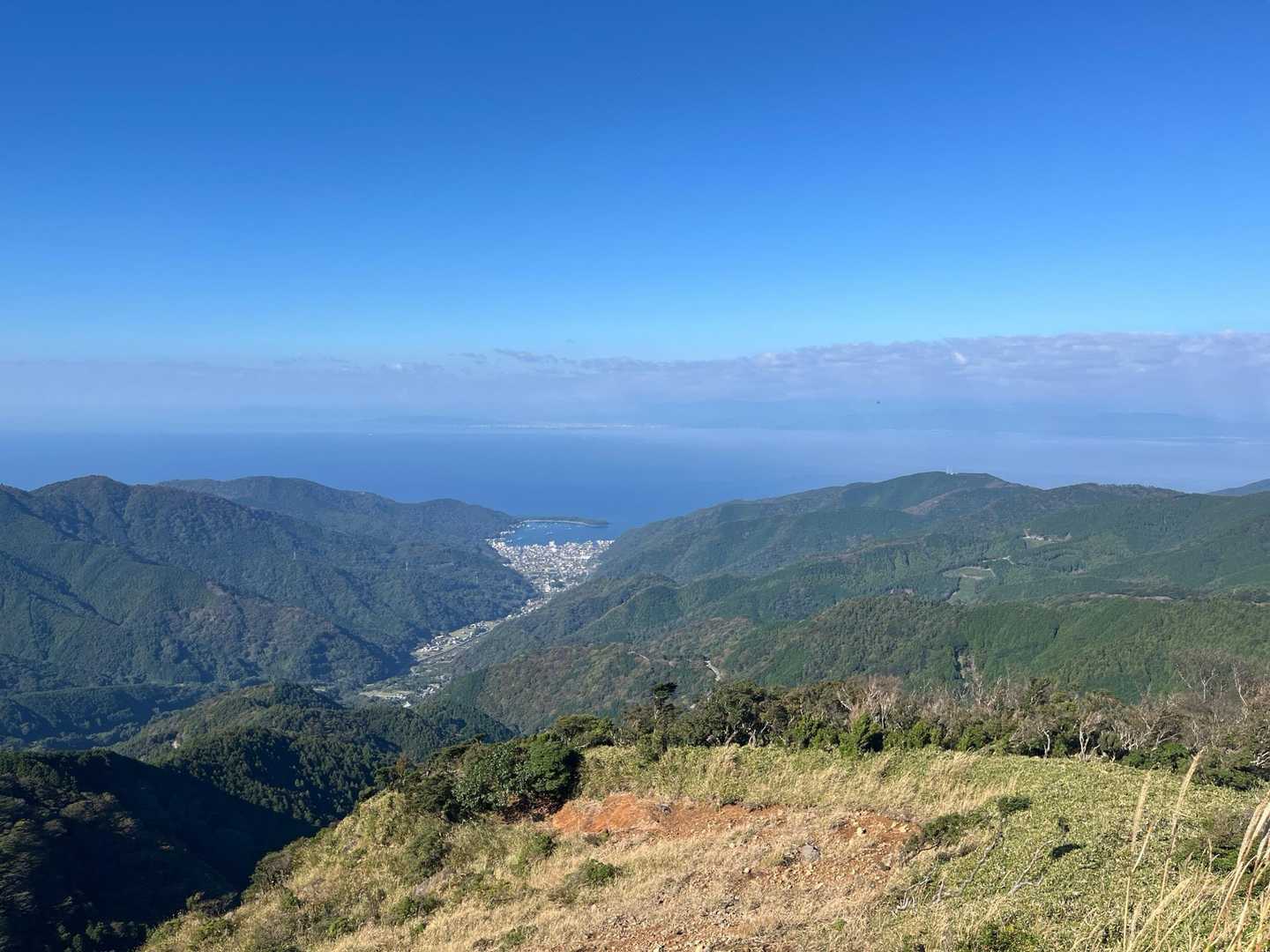 金冠山〜小達磨山〜達磨山〜古稀山〜伽藍山　往復コースの写真