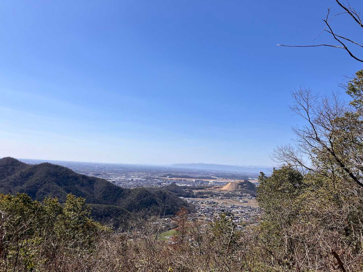 もちろん養老山脈も👁️