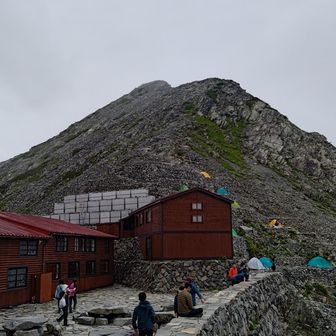 涸沢岳