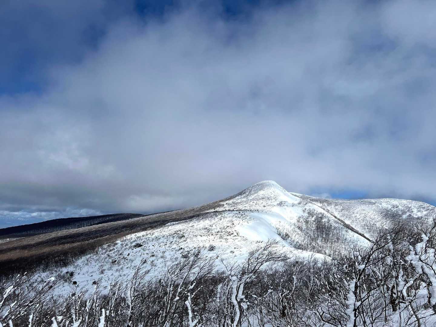 振り返ったら、アレ？
山形神室ガスが取れて来たよ☁️🏔️🥹