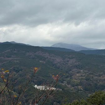 明神ヶ岳は雲の中