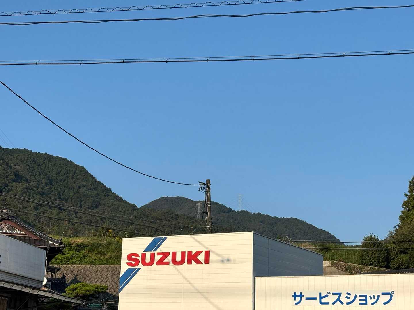 無事下山
山頂は見えないけど、しごかれたね🥵
ありがとう東郷山

今日の教訓☝️
🎒を下ろす時は周囲をよく見て
山側に下ろすこと