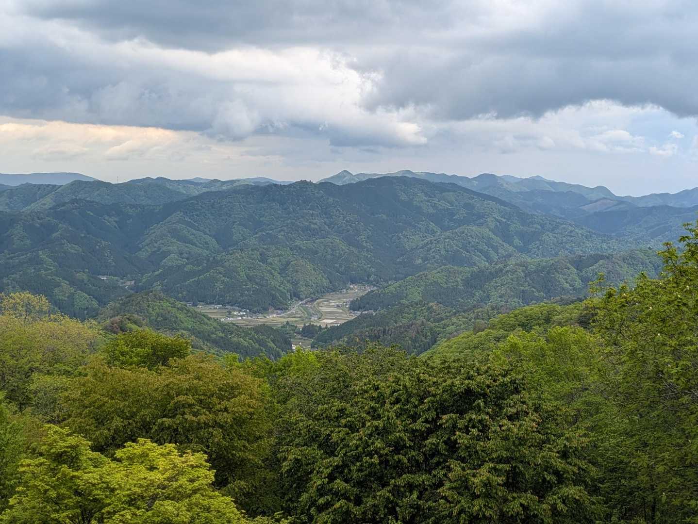 みと広場から君尾山．養老山．三国岳👀
