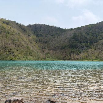 五色沼で休憩