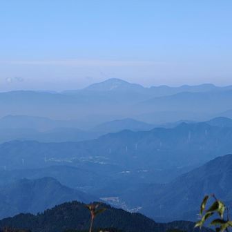 もしかしてあれ伊吹山か