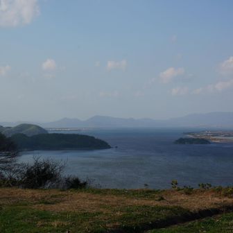 松江方面（嵩山・和久羅山が見えます）