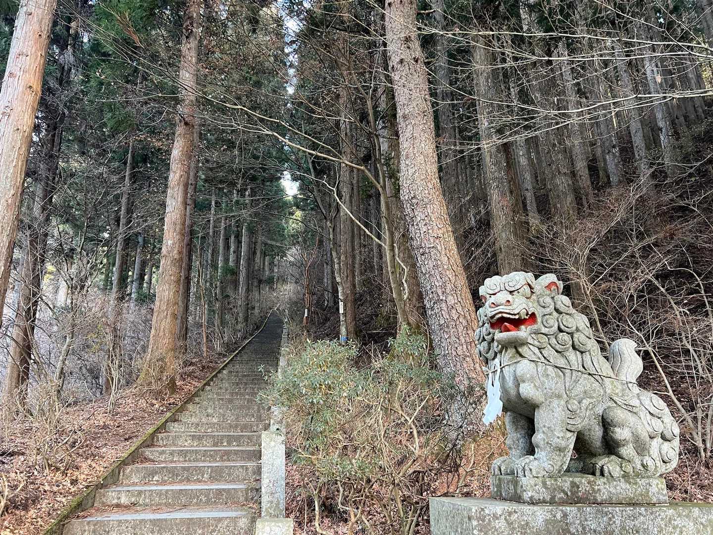 狛犬にも挨拶し…😉