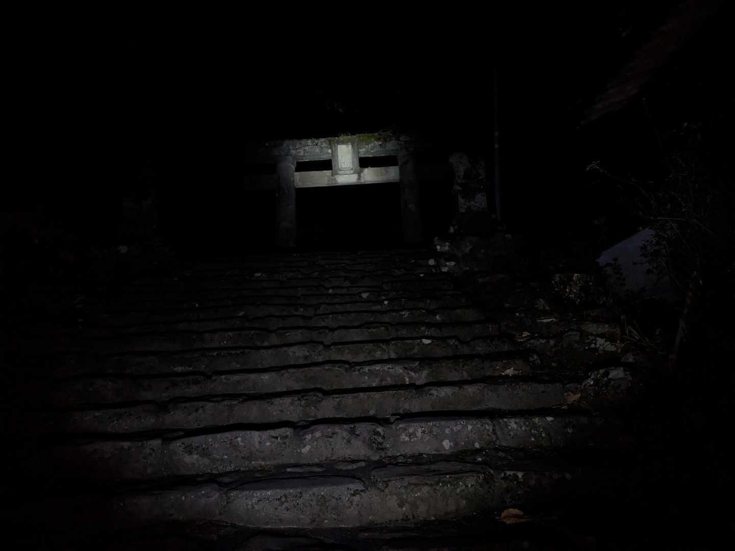 銅鳥居から英彦山神宮上宮へ。日本三大修験の文化に触れる巡礼の道の写真