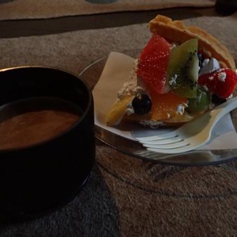 避難小屋で誕生日を祝ってもらいました😊