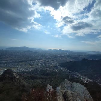 ロウソク岩から