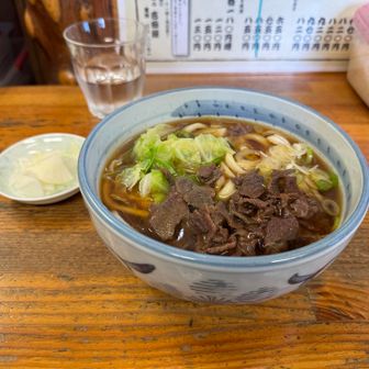 シンプルに肉うどん…美味しかった！コシの強さよ