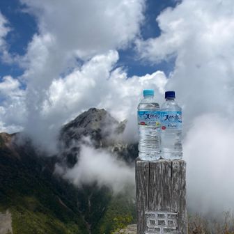 左が北アルプス天然水💧
右が南アルプス天然水💧