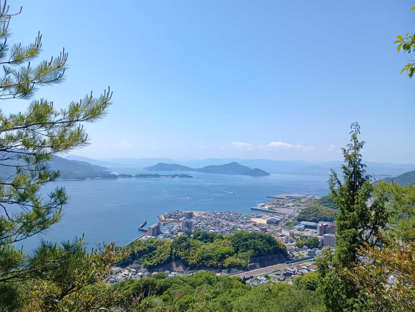 だいぶ下りてきました。あと少し。
