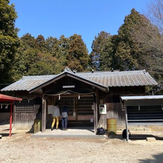 けっこうお参りに来てる人多かった🙏