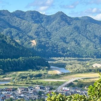鷹取山山頂反射板がハッキリと見えて🎶