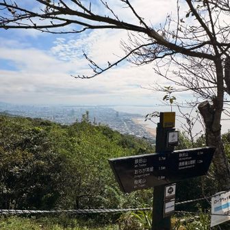 神戸の町の方も海がキラキラ