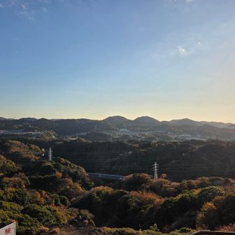 鷹取山山頂から二子山方面