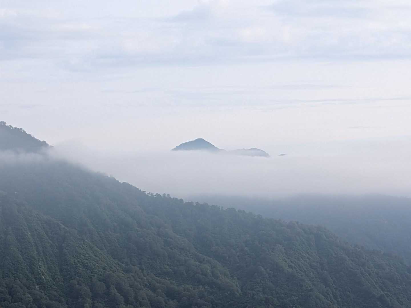 雲海に浮かんでる〜