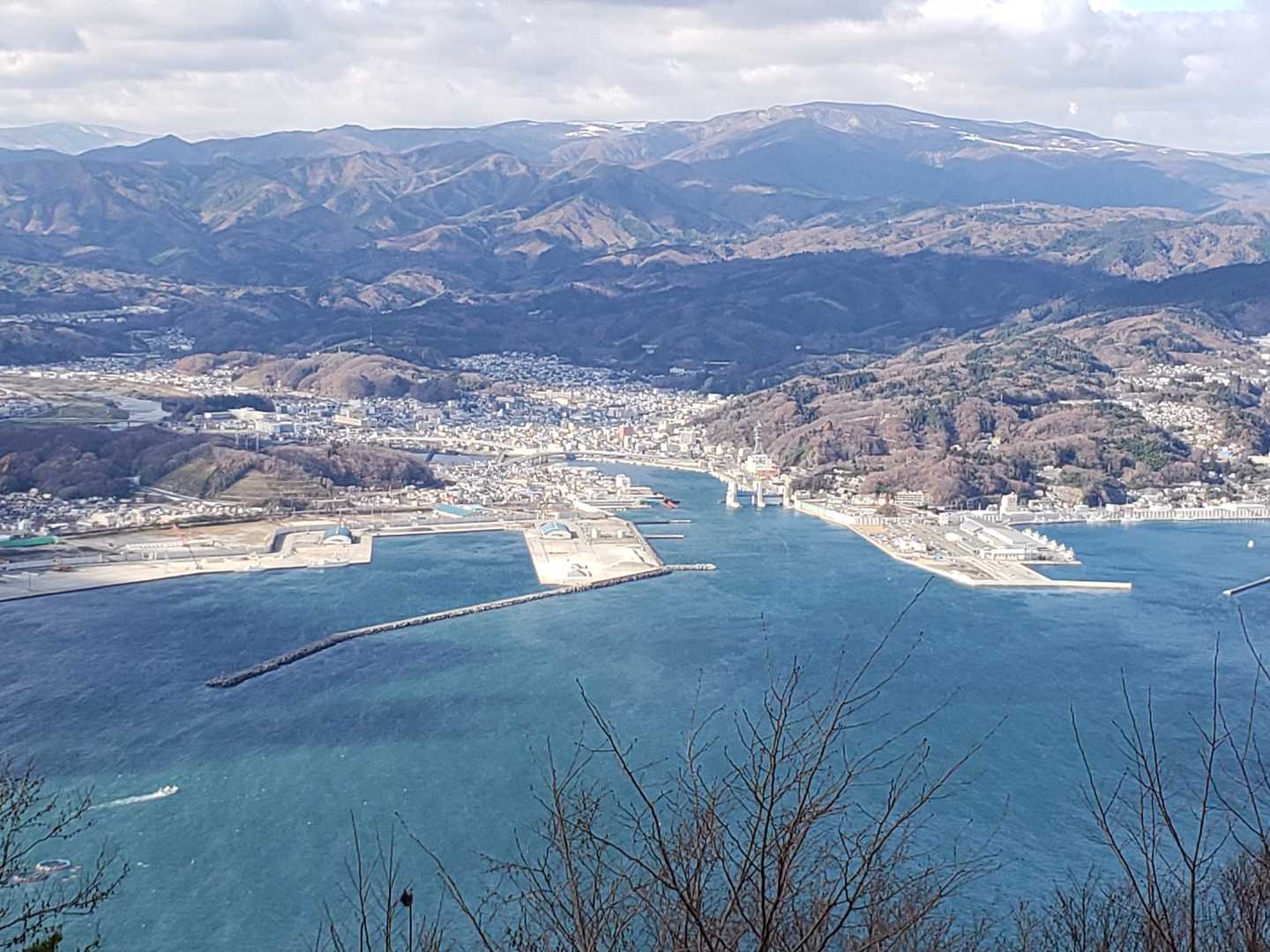 宮古市街地方面