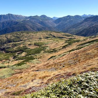 北ア最奥からの景色①
水晶岳〜鷲羽岳〜三俣蓮華岳〜槍ヶ岳