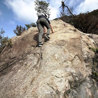 この岩もフリクションがめっちゃ効くので楽しい～