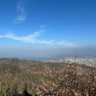 堀江方面。
今日は黄砂で少し景色はぼんやり。