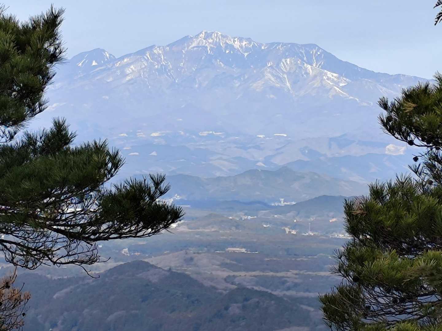 一番高い岩に登って…🤳