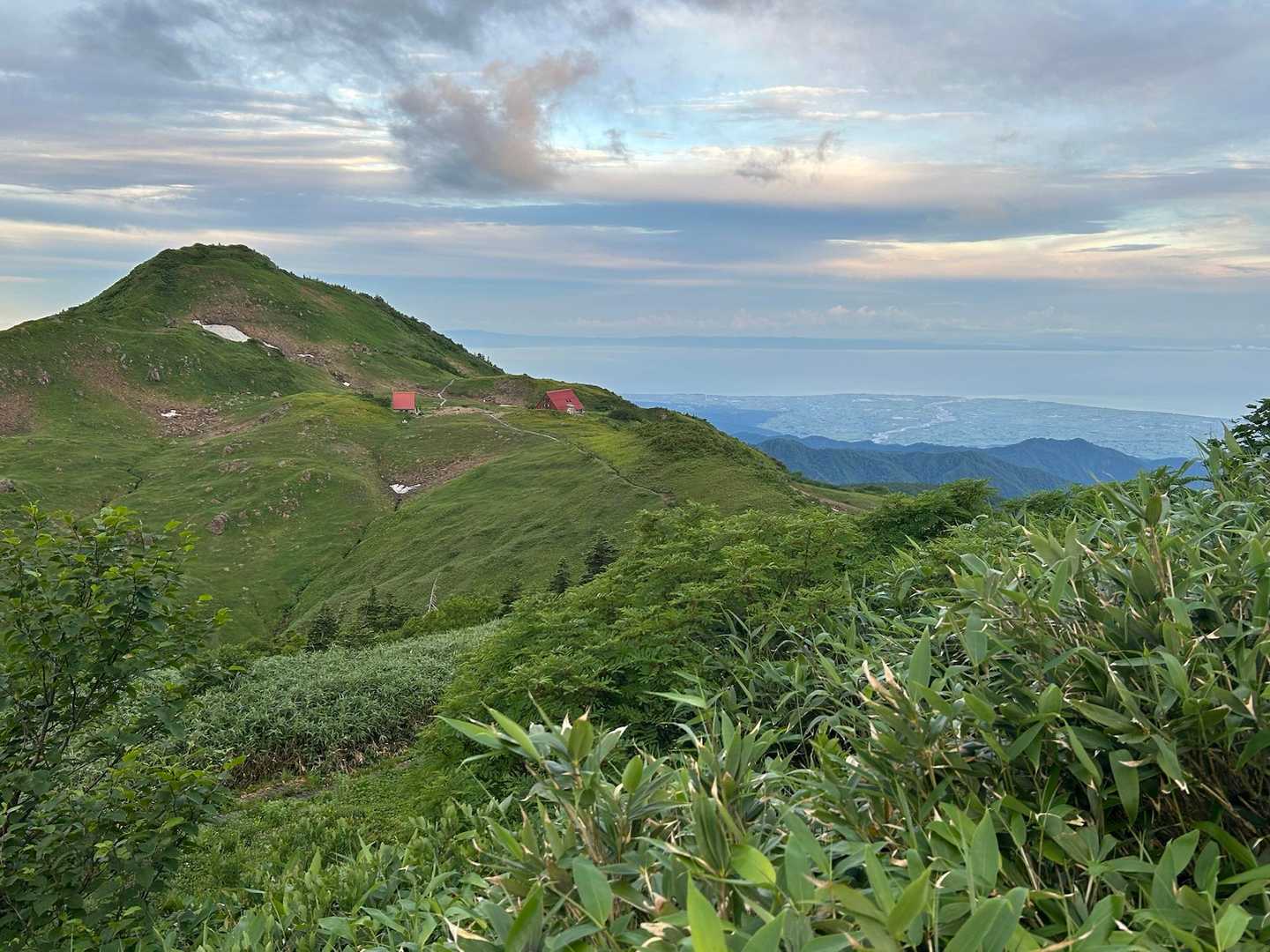 蓮華温泉バス停-蓮華温泉登山口-朝日岳 往復コースの写真