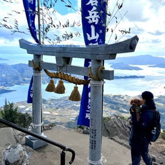 chacha丸🐶と📷
周りに人が沢山💦