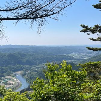 頂上からは那珂川がよく見える