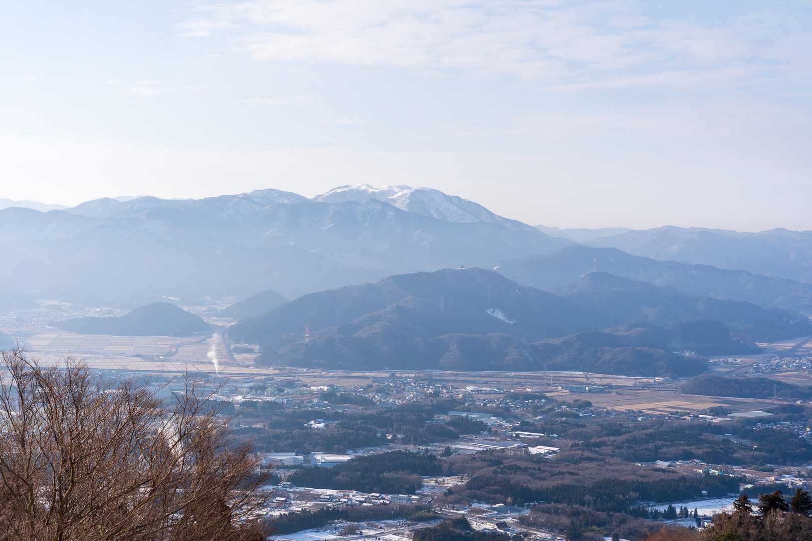 霊仙も雪化粧してました。