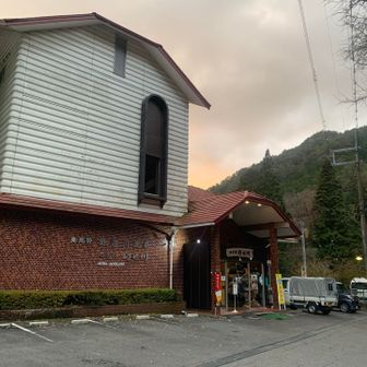 山小屋は寒そうなのでリッチに宿泊しました。